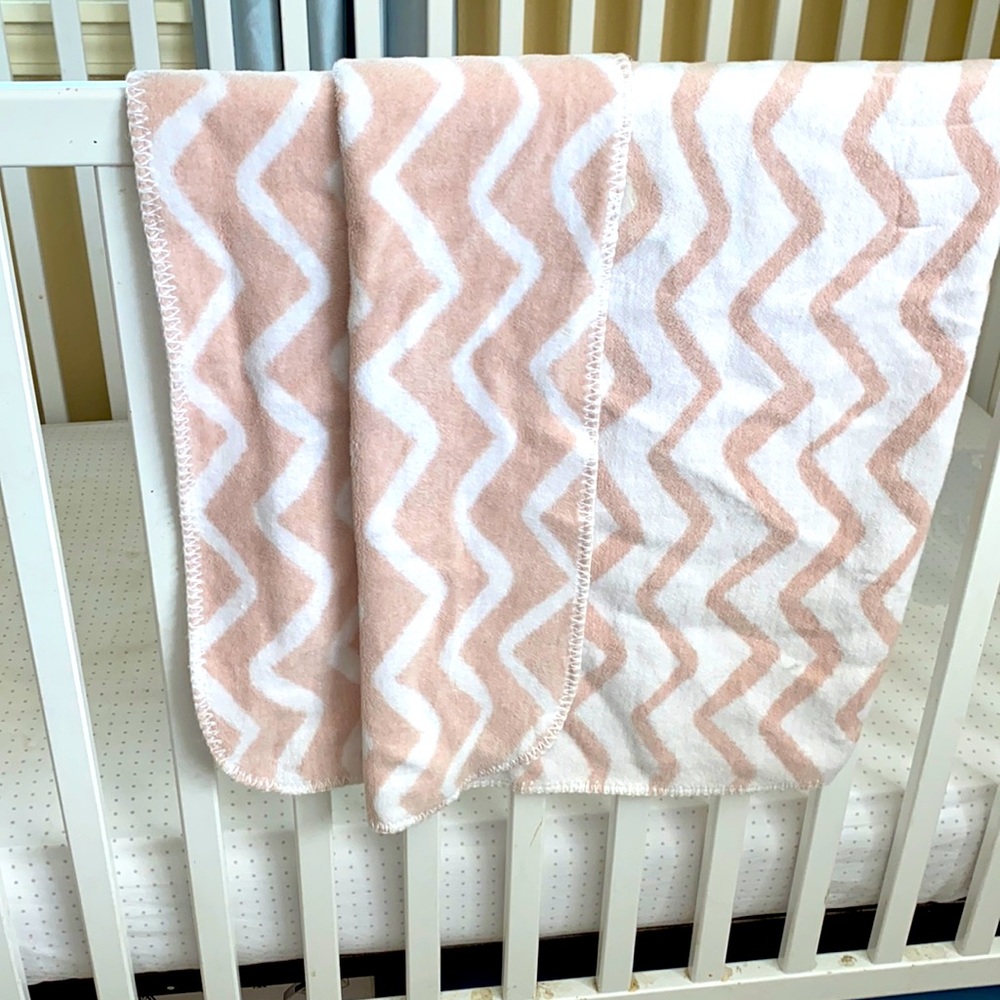 Pottery barn kids stroller blanket